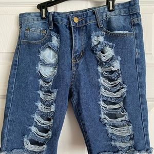 Denim destructed bermuda shorts